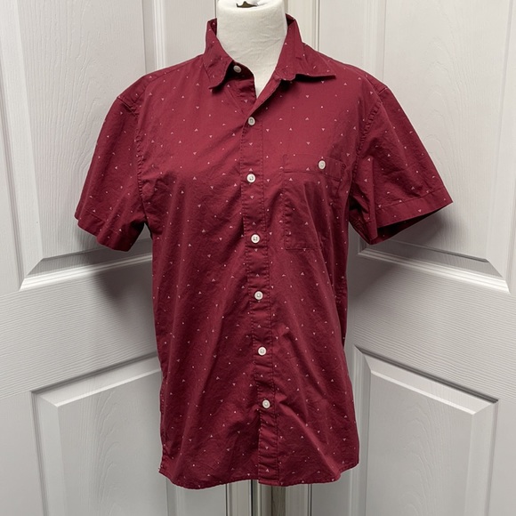 American Eagle Burgundy Cotton Short Sleeve Shirt - Picture 5 of 10